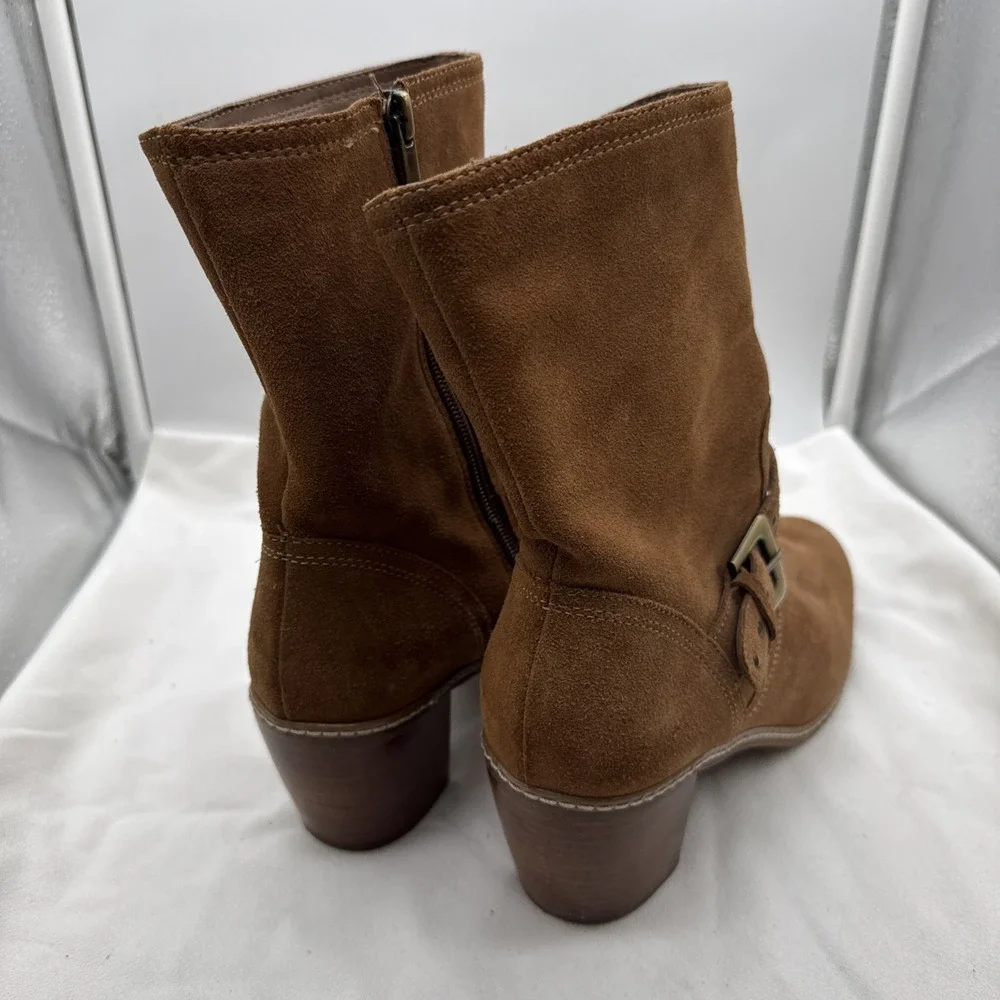 Anne Klein 9 Brown Suede Leather Ankle Lower Calf Boot Cute Career Casual EUC